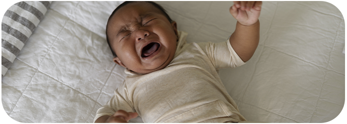 bébé pleure le soir